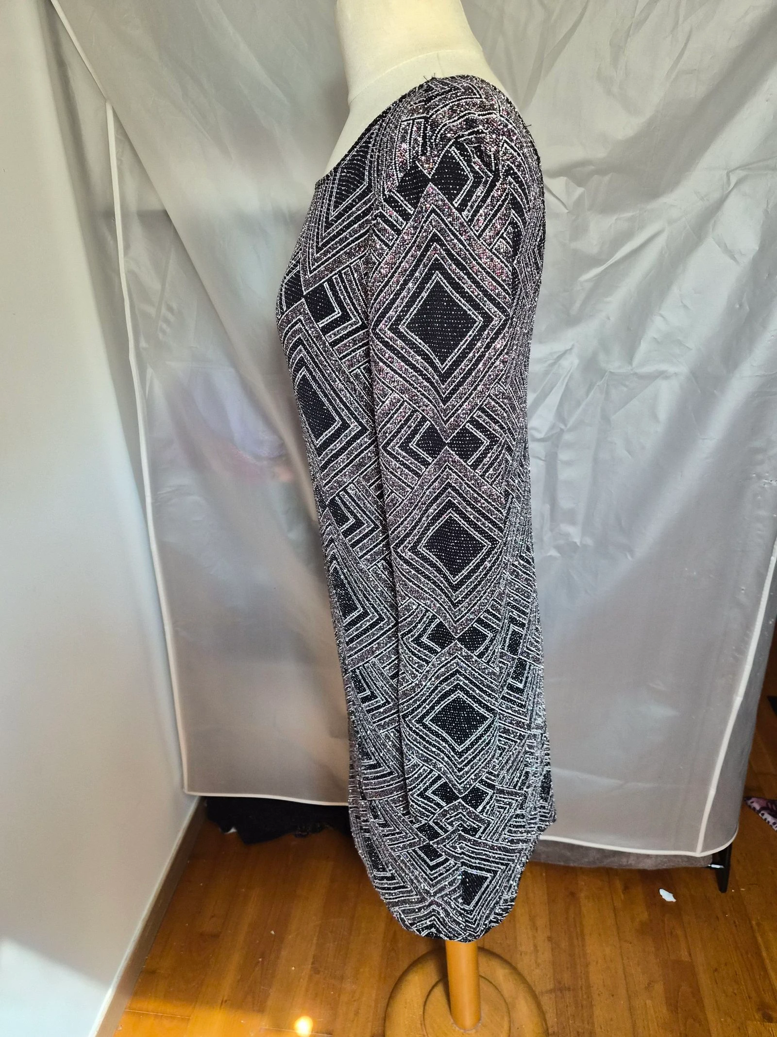 Sequin dress with open back Morgan size 42/XL – photo 3